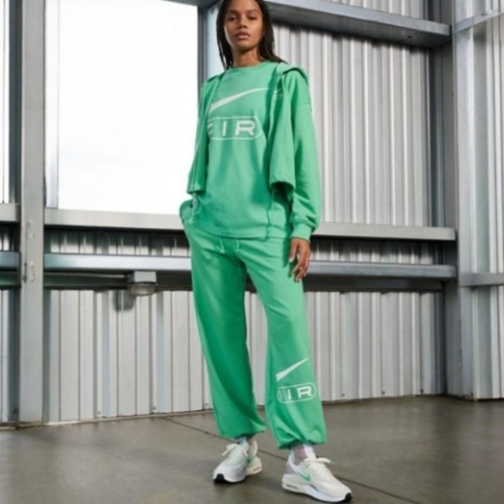 Nike Air Mid-Rise Fleece Joggers, L, Spring Green, Activewear, Sportswear, Gym